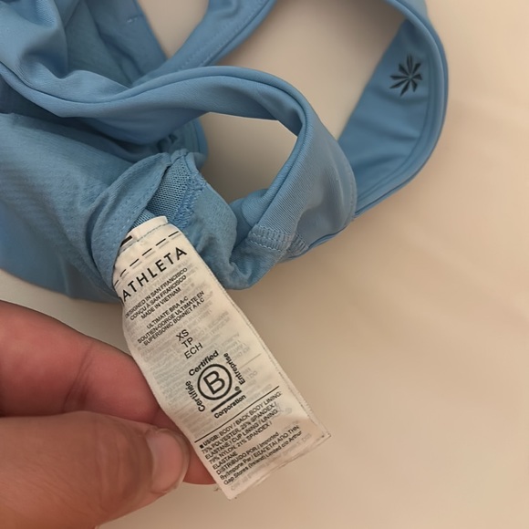 Athleta Women’s Ultimate Sports Bra Activewear Athletic Baby Blue Size XS - Picture 7 of 9